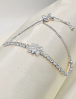 radiant_blossom_happy_face_bracelet_floral_centerpiece_with_canadian_minimalist_style