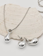 teardrop_pendant_necklace_with_matching_silver_earrings_jewelry_websites_canada